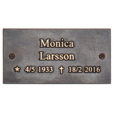Monica Larsson 12x12 100dpi NR2 oskm 6273 WEB